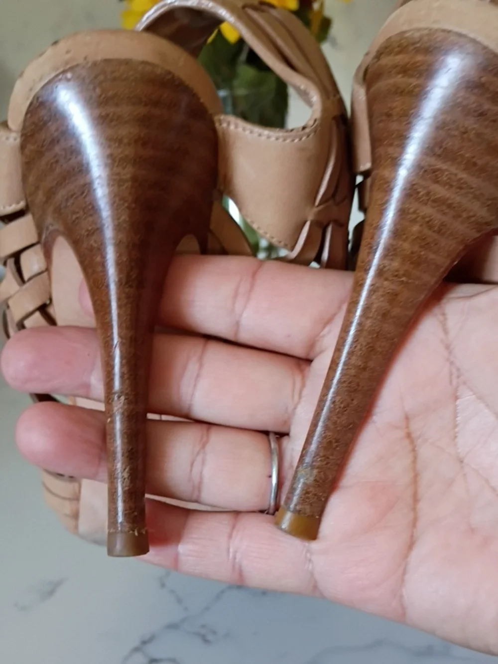 Tory Burch Woven Tan Leather HEELS